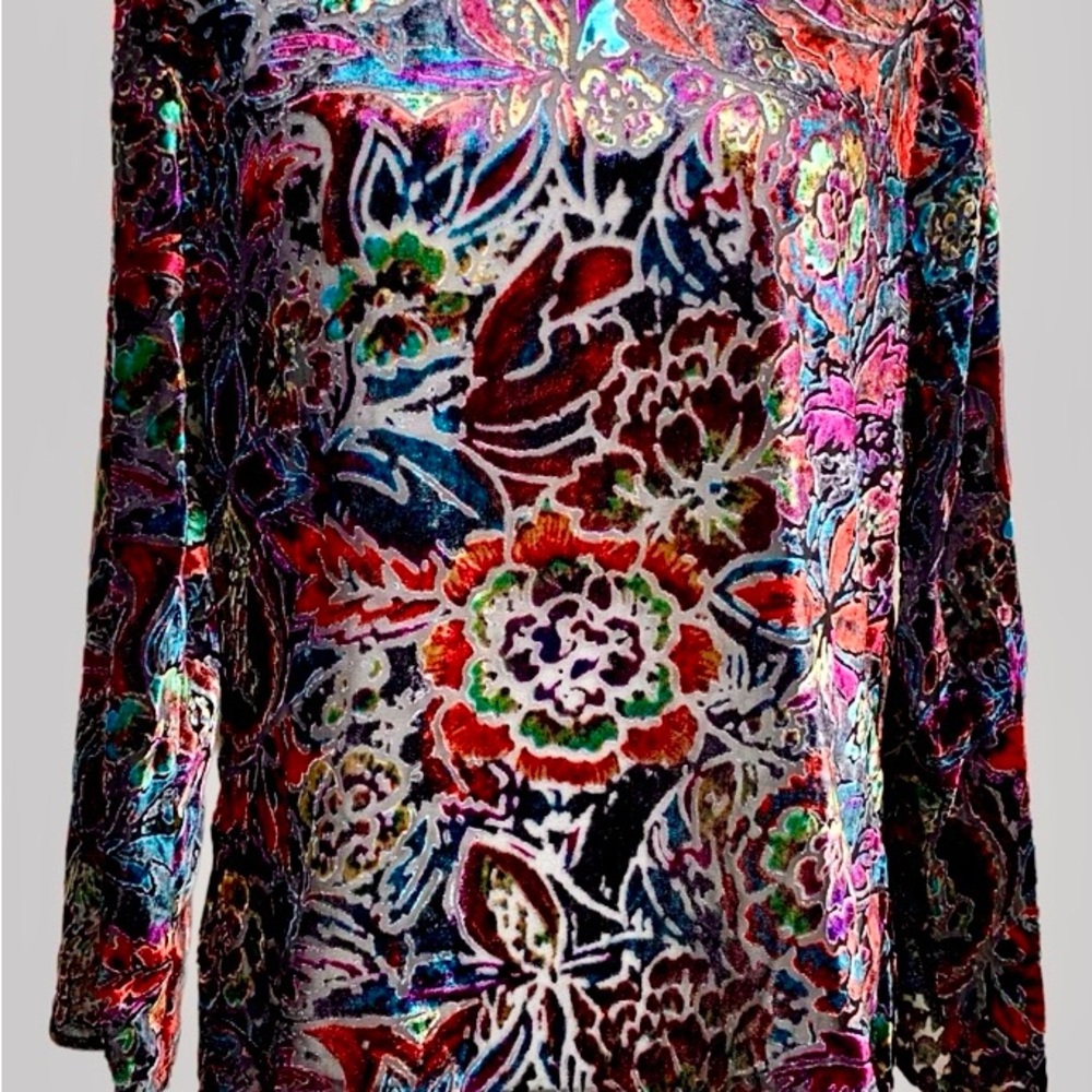 👠Chico’s Striking Multi Color Sheer Lightweight, Scoop Neck, Longsleeve, Top 0,S